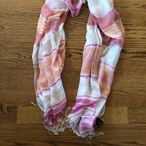 Pretty Woven Scarf w tags NEW - Picture 5 of 5
